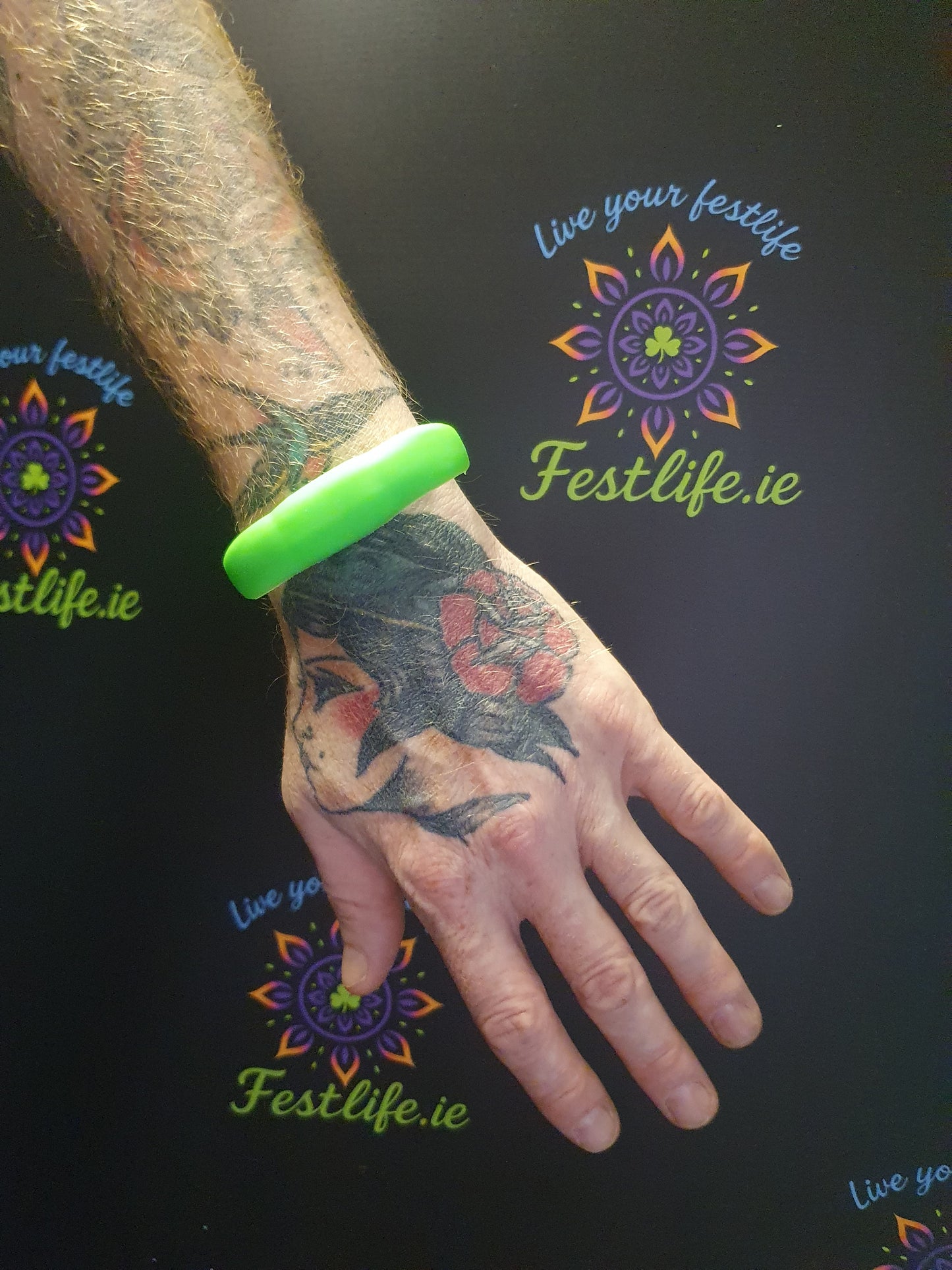 Light it up! LED Festival Bracelets - 6 Colours