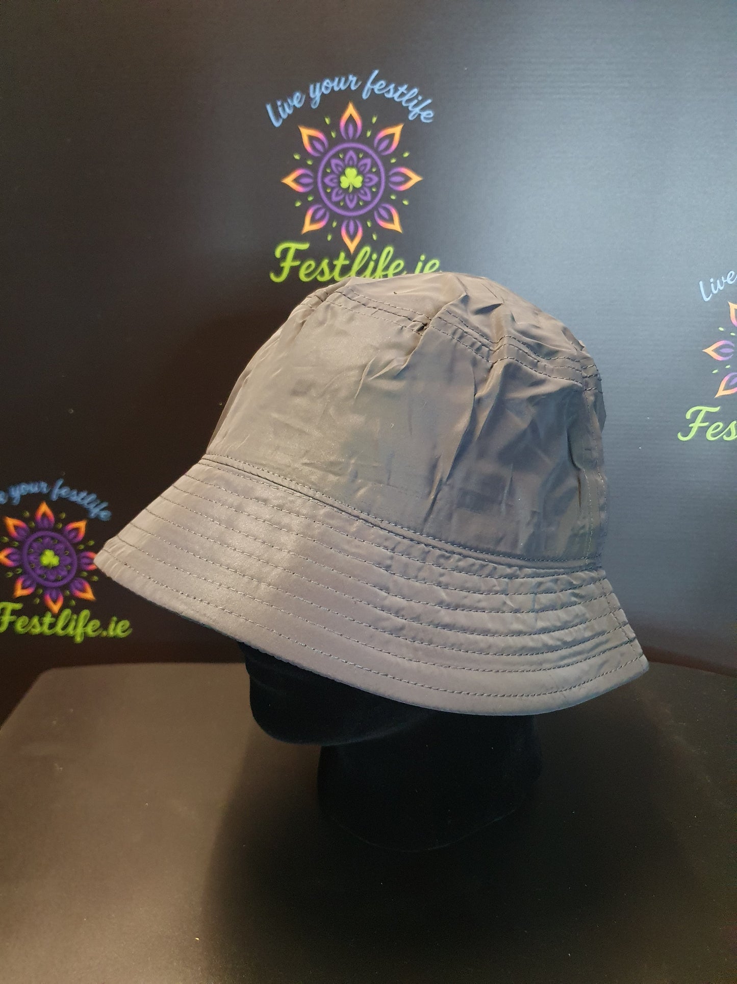 Reflective Flash Reactive Bucket Hat – Luminous Rave Style